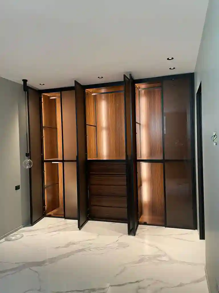 ICARO WARDROBE - BOLOGNA